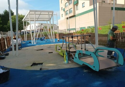 O Concello inicia os traballos para remodelar o parque infantil de Ribeira Sacra, en Novo Mesoiro, onde se crearán 13 prazas adaptadas en xogos inclusivos